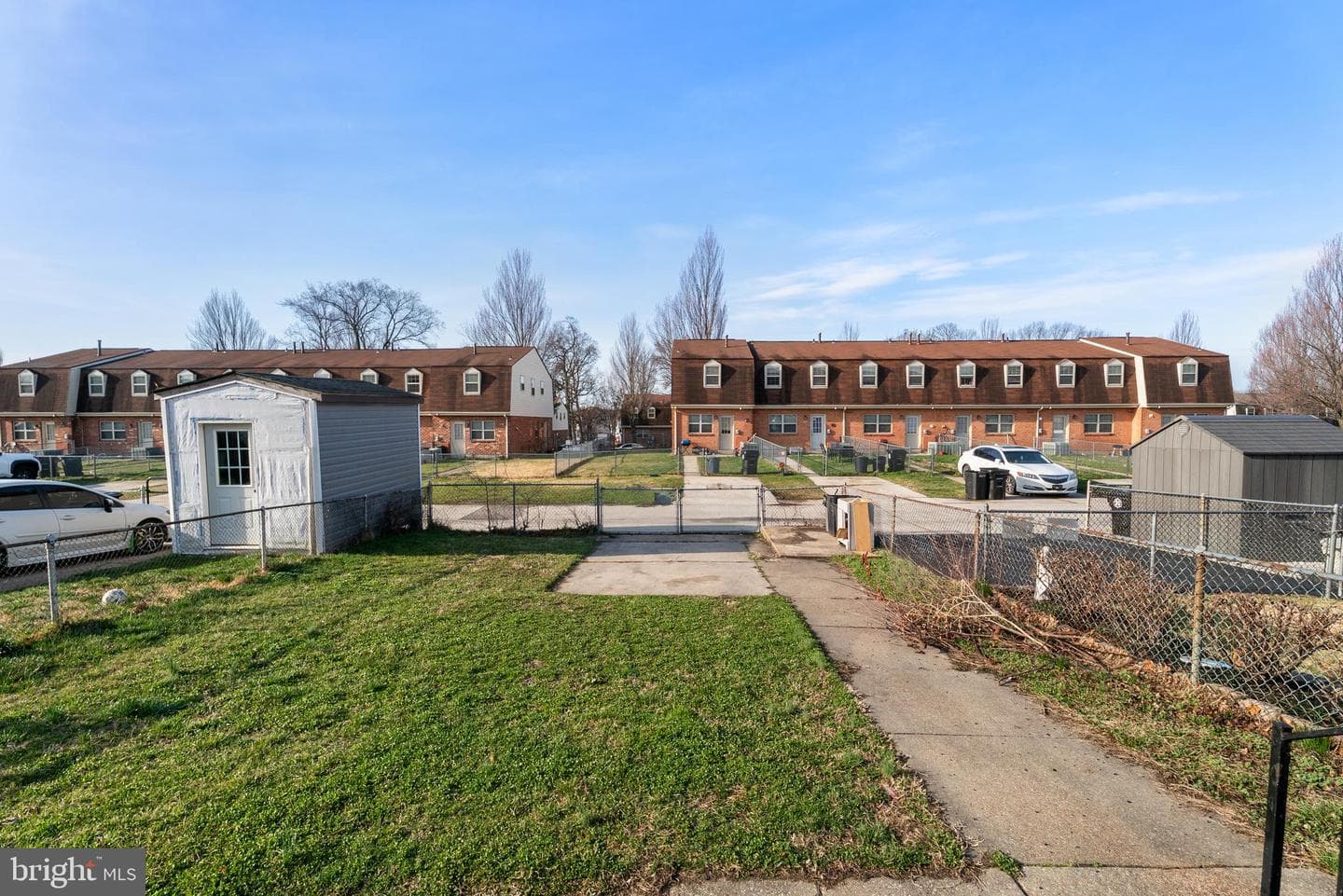 710 Kingston Road photo 28