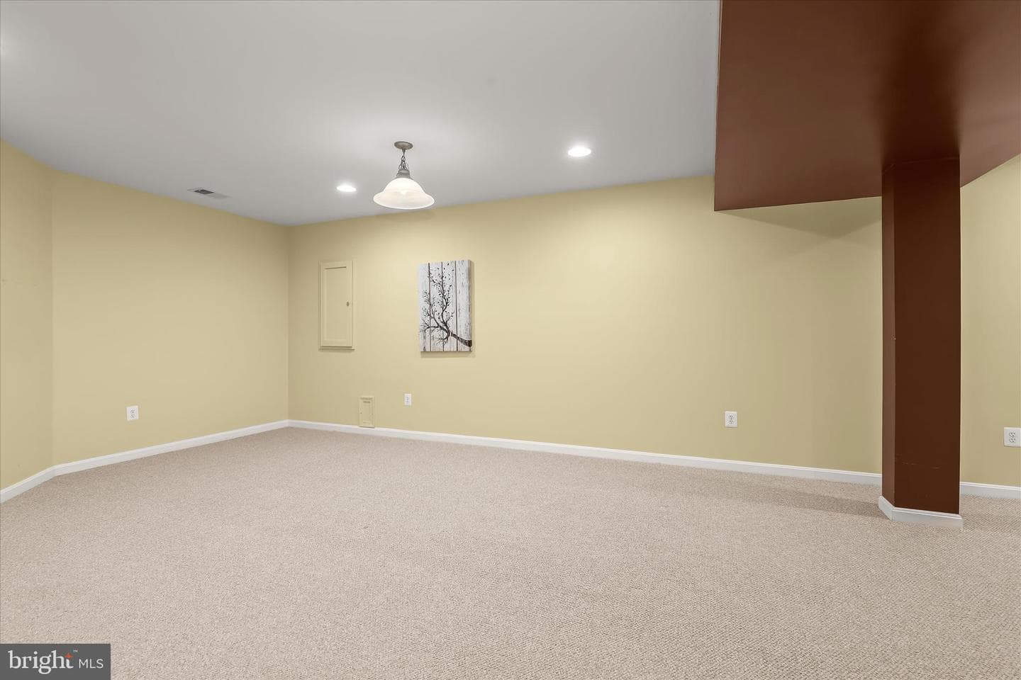 2035 Myrtlewood Road photo 44