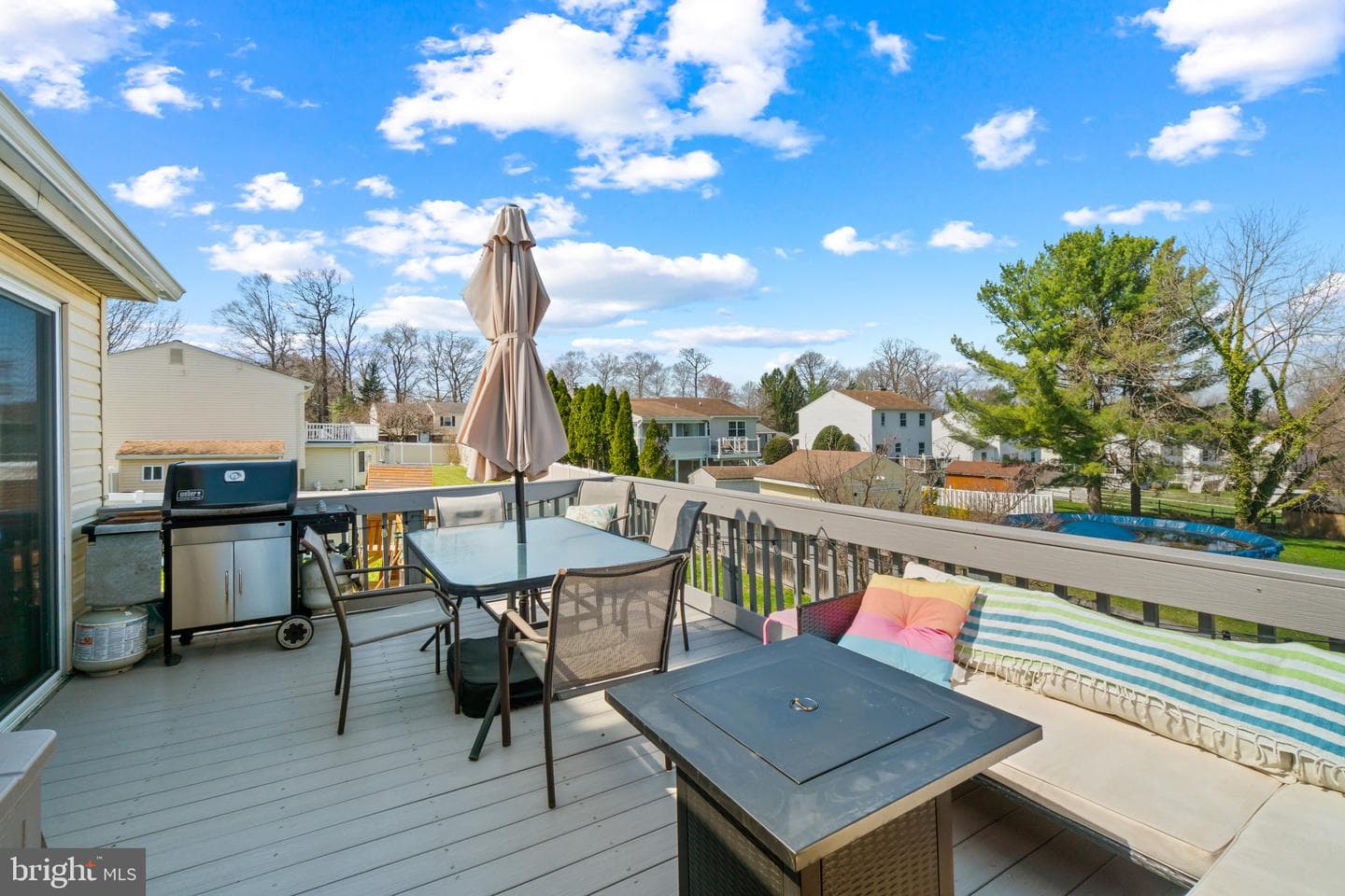 9469 Seven Courts Drive photo 27