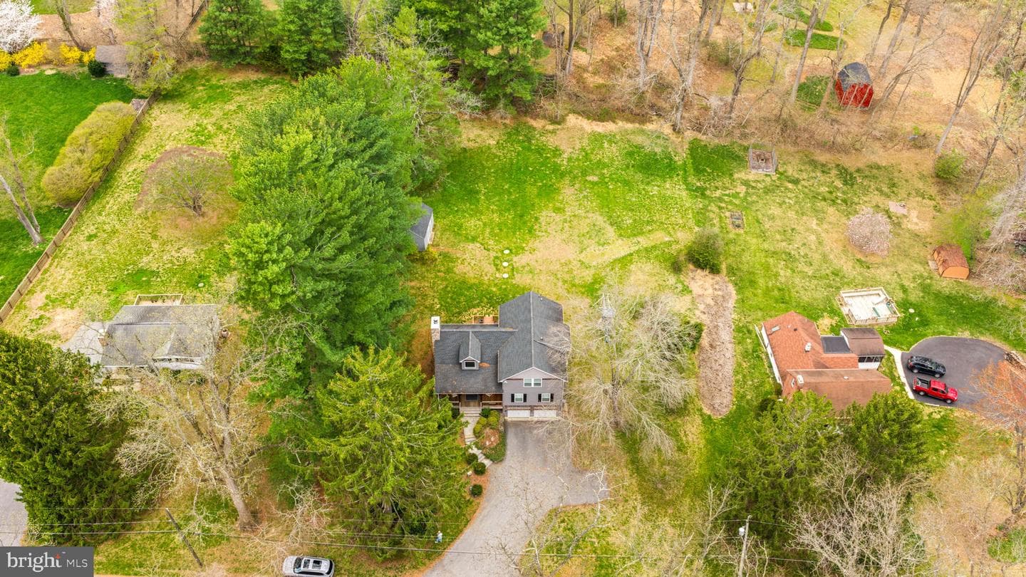 4126 Hedgehill Lane photo 48