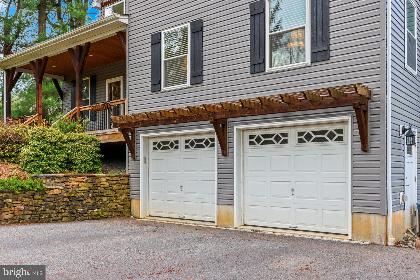 4126 Hedgehill Lane photo 7