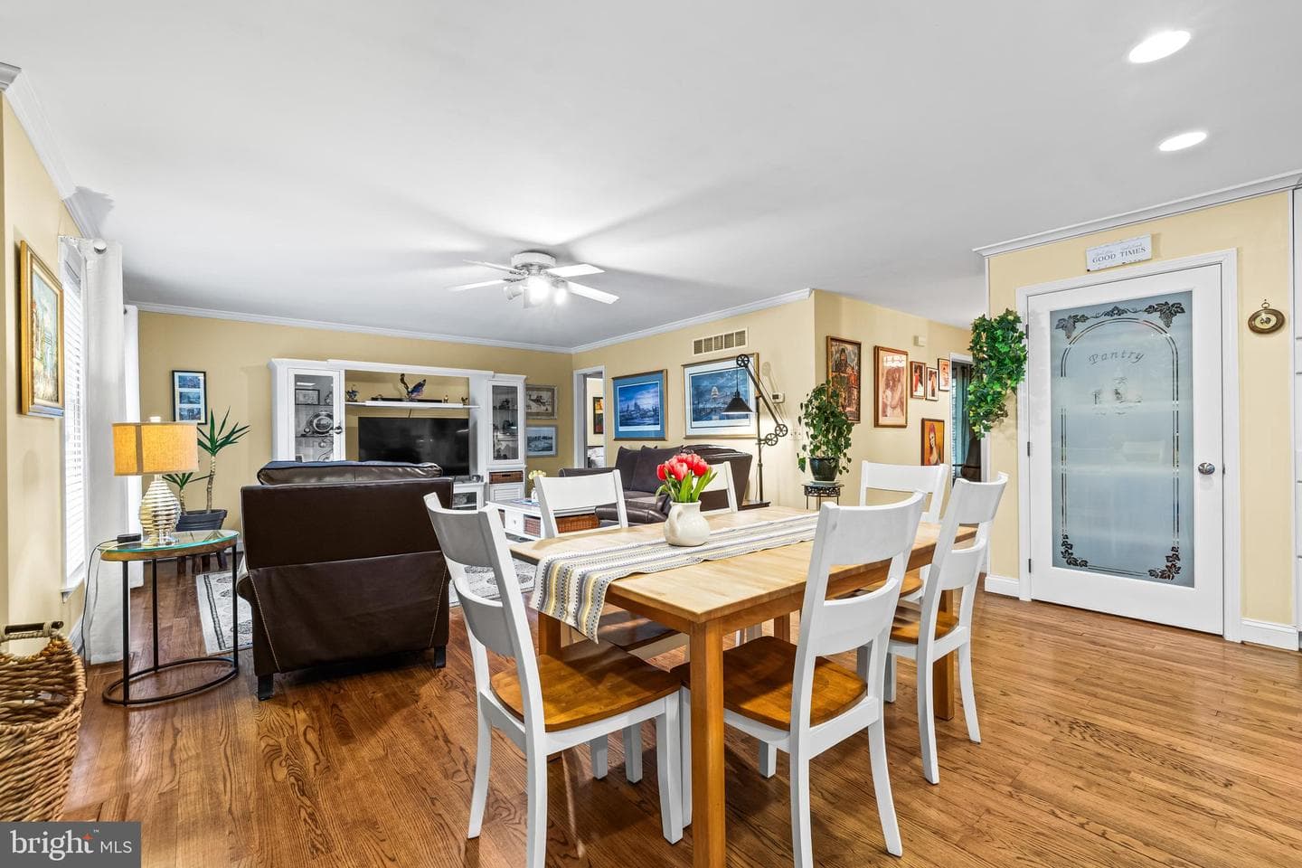 904 Maplehurst Lane photo 10