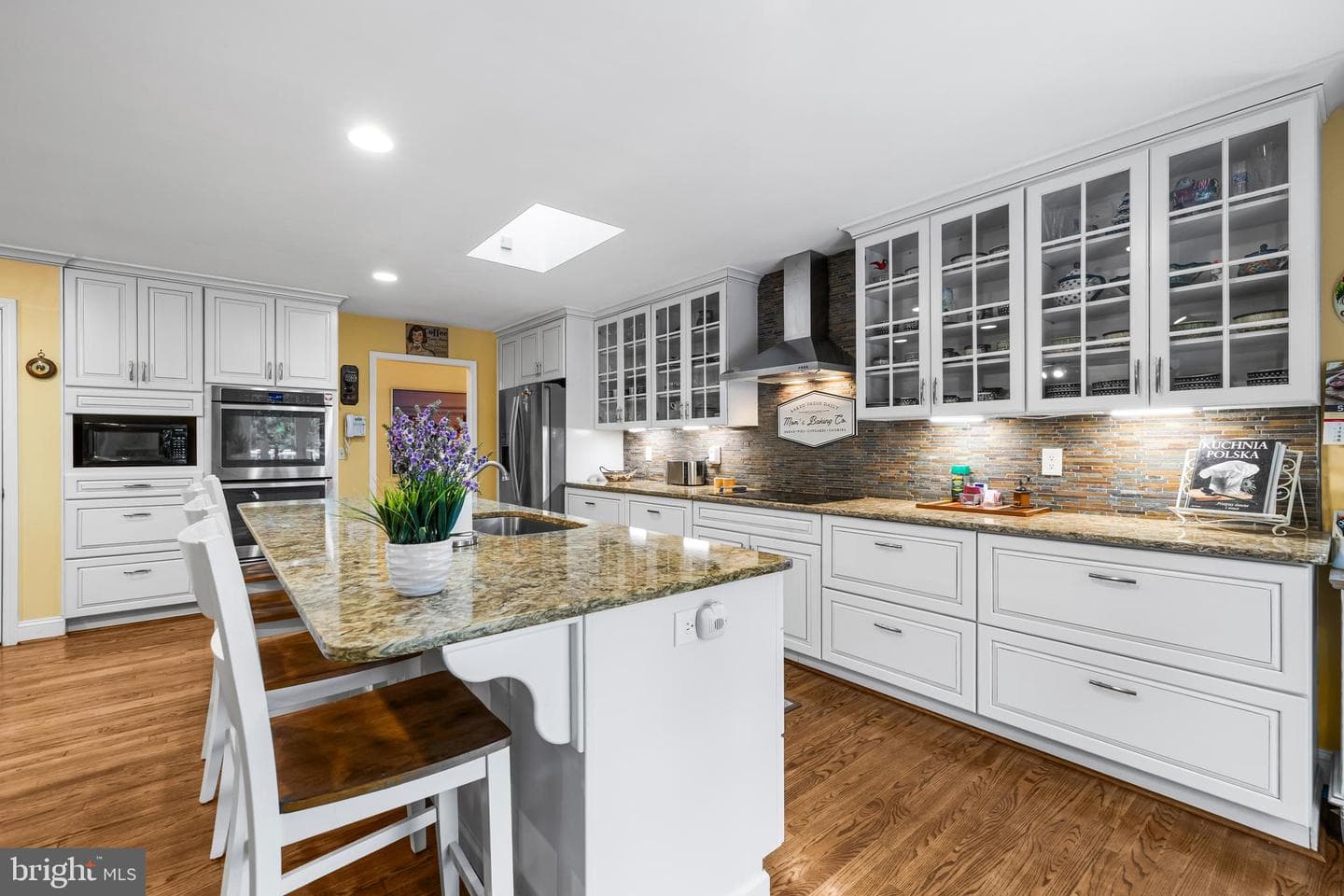 904 Maplehurst Lane photo 16