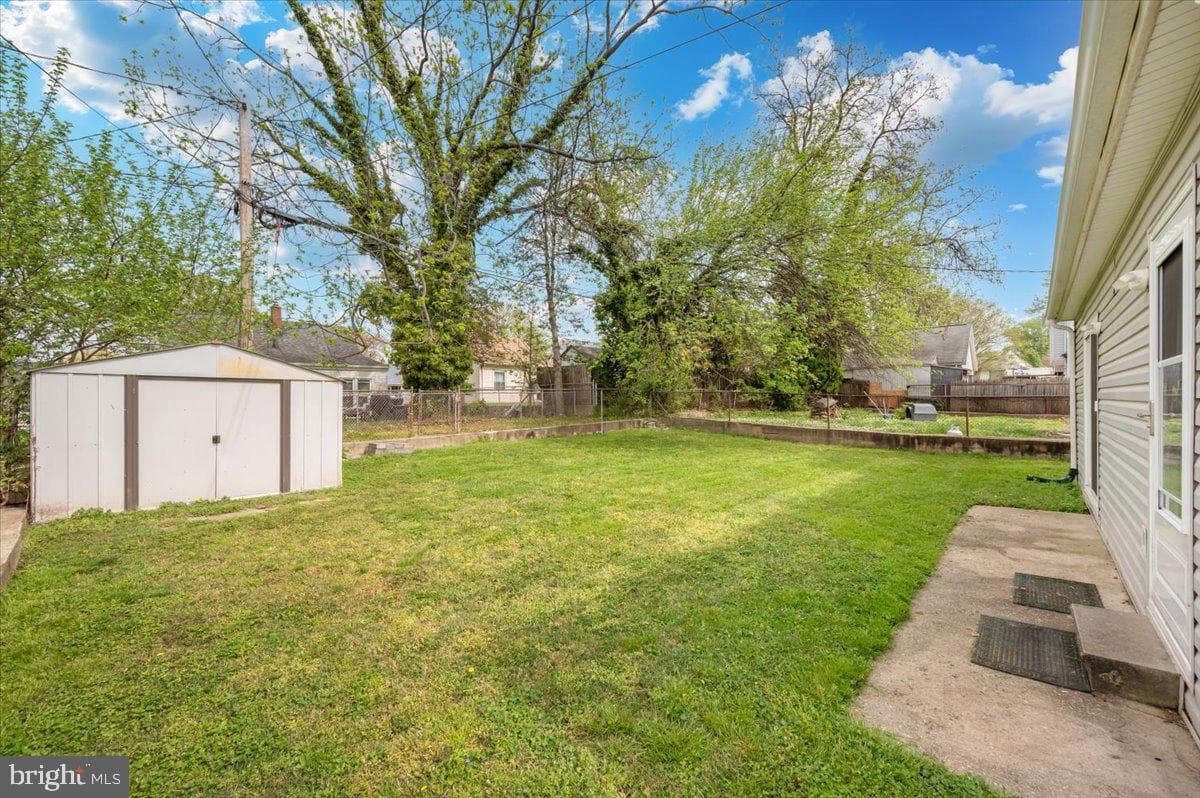 1910 Tyler Road photo 5