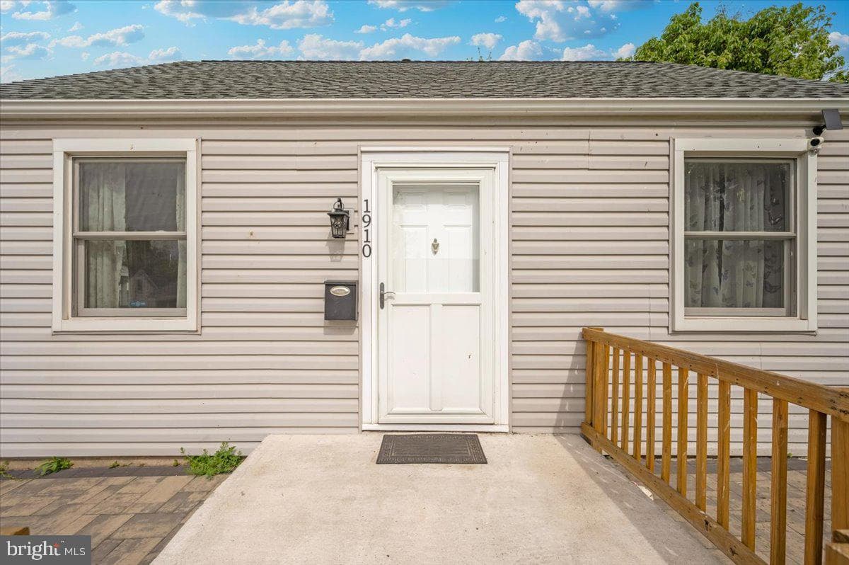 1910 Tyler Road photo 53