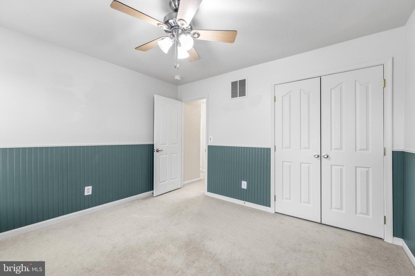 9001 Hines Road photo 33