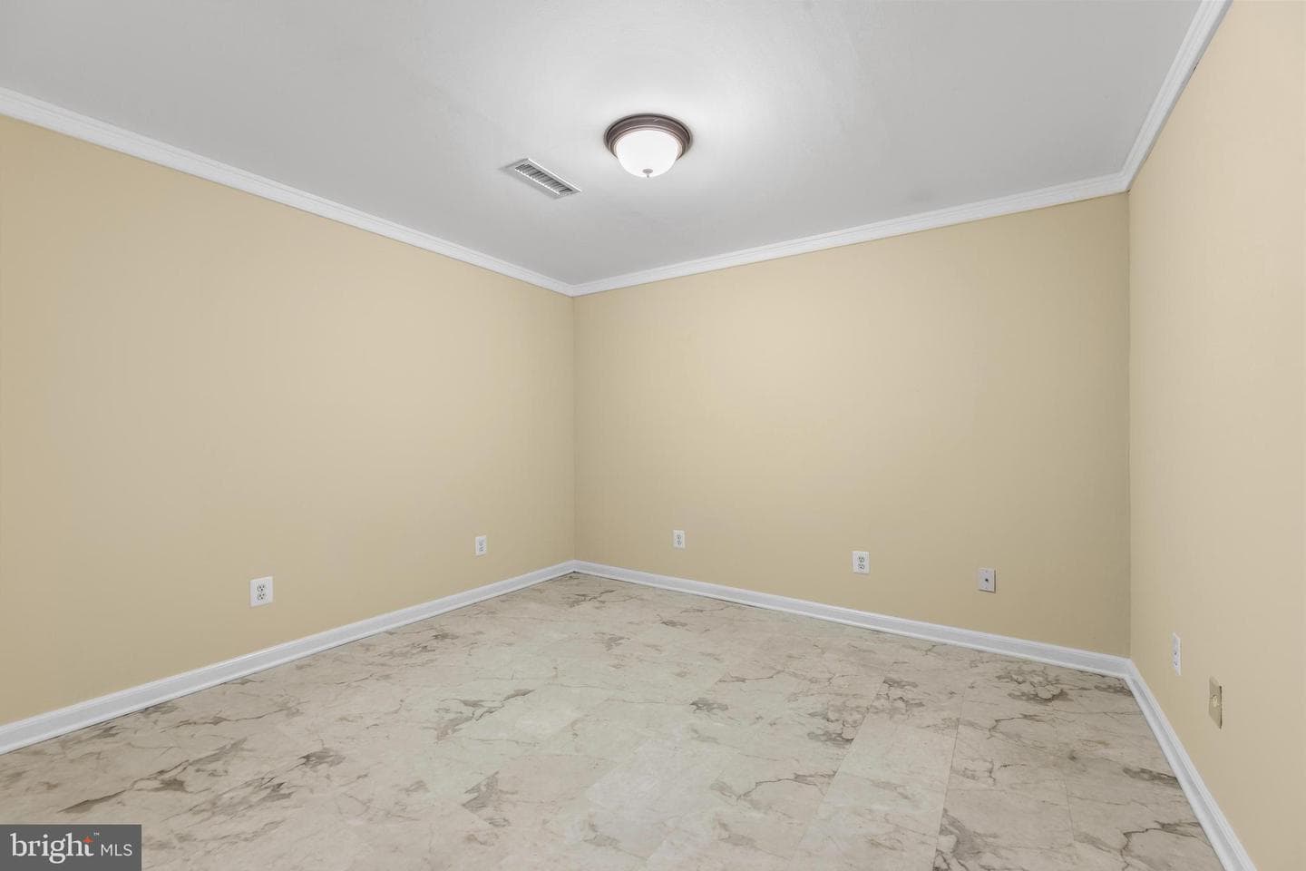 9001 Hines Road photo 43