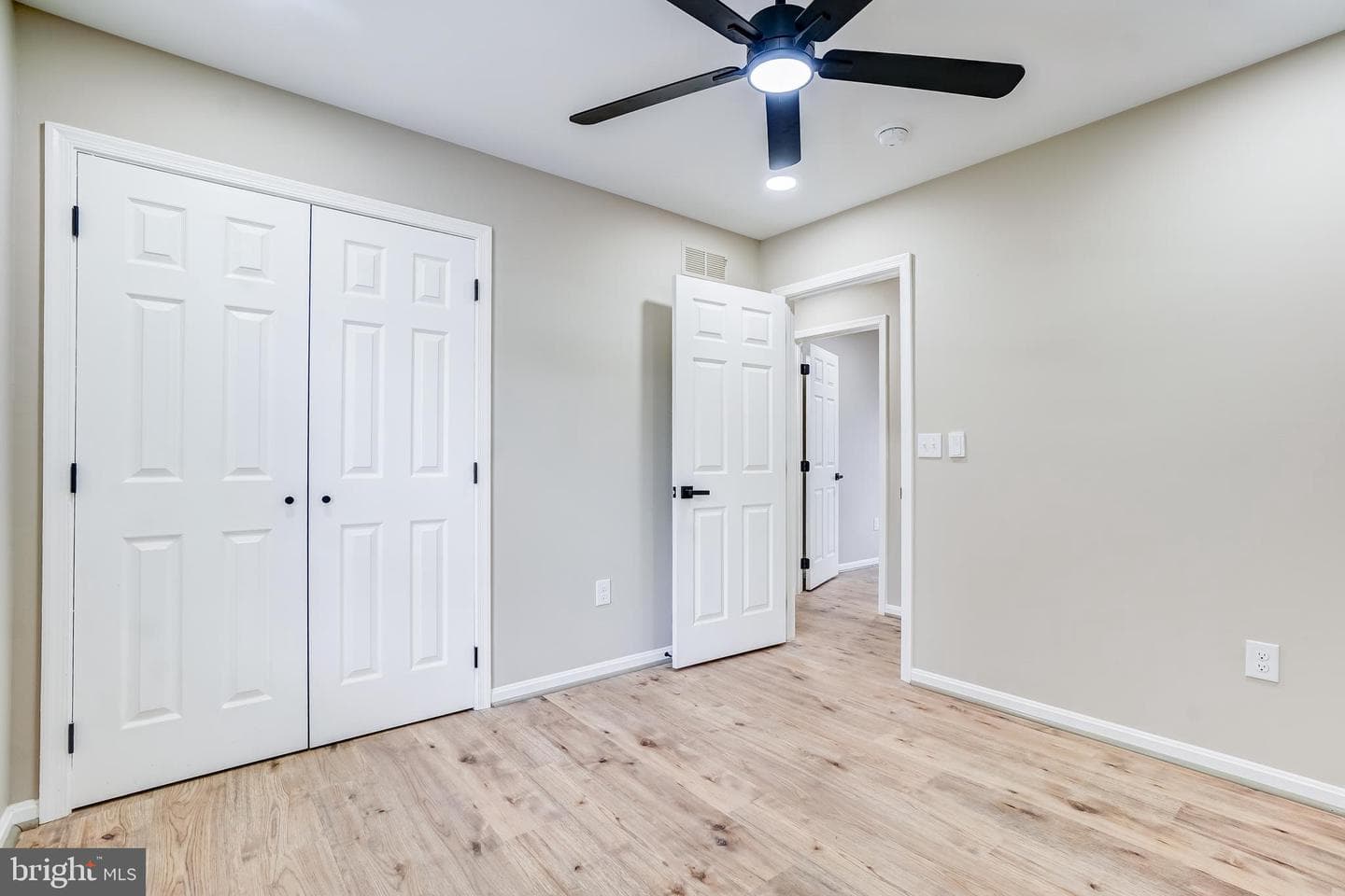 8813 Orchard Road photo 16