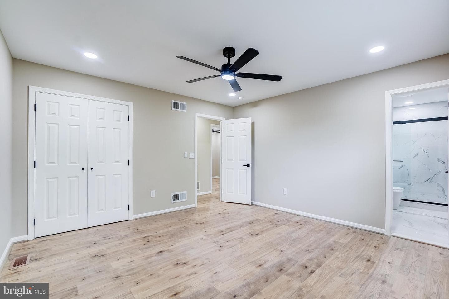 8813 Orchard Road photo 18
