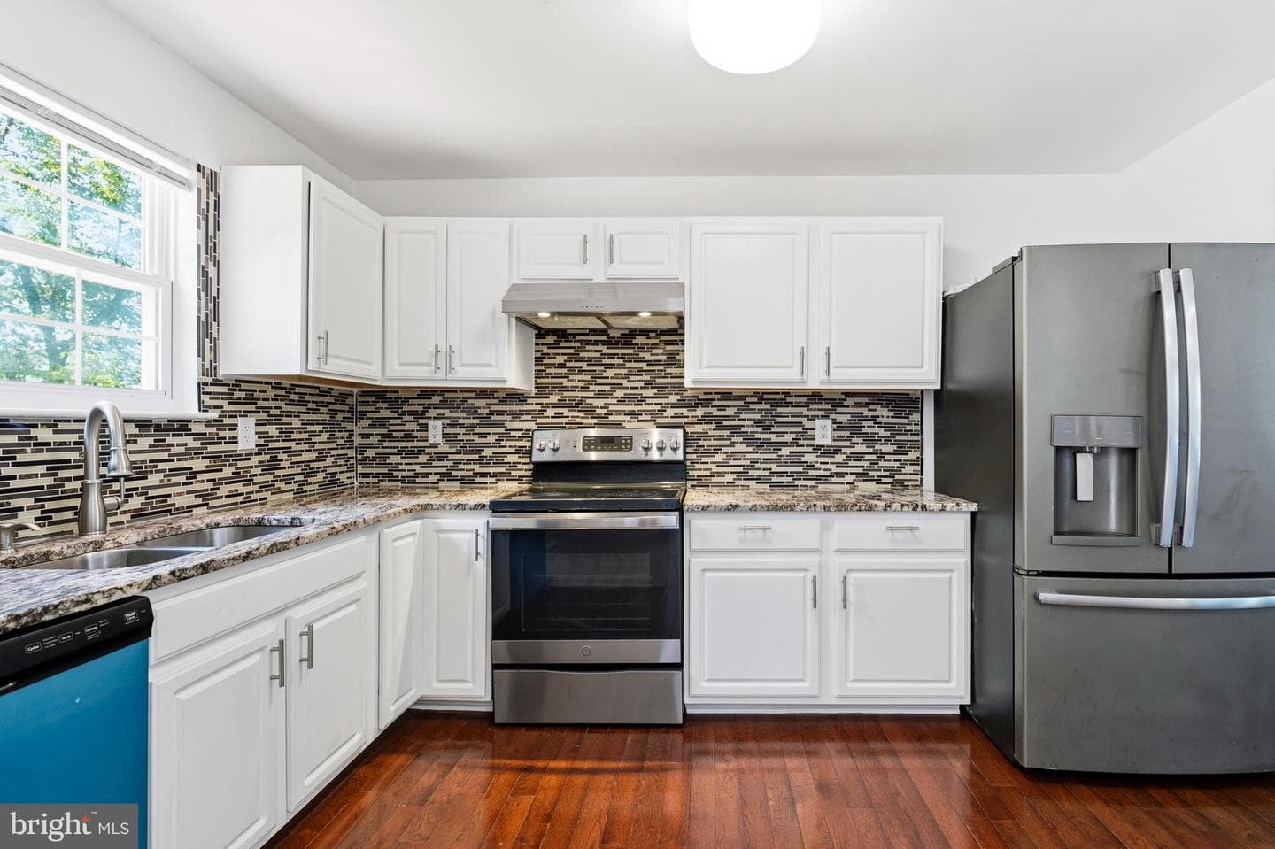 1404 Lafayette Avenue photo 11