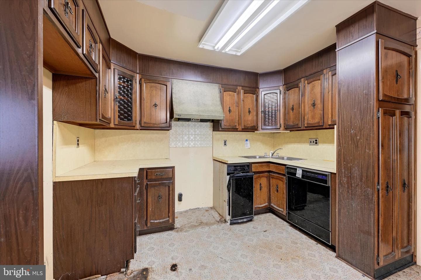4302 Manorwood Drive photo 9