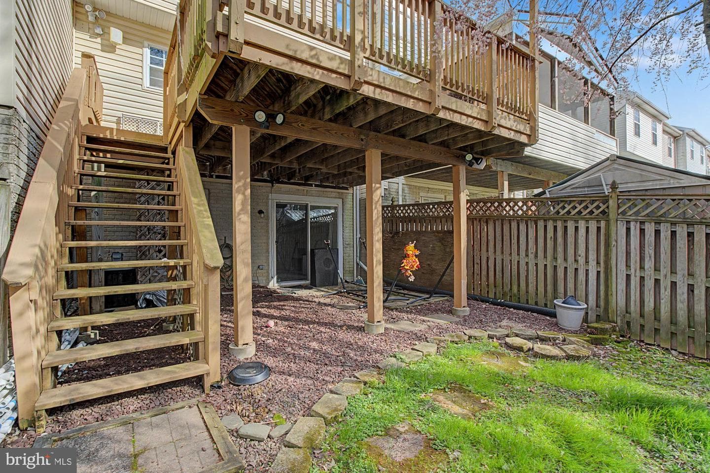 215 Carolstowne Road photo 48