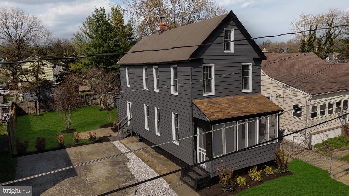 106 4th Avenue photo 2