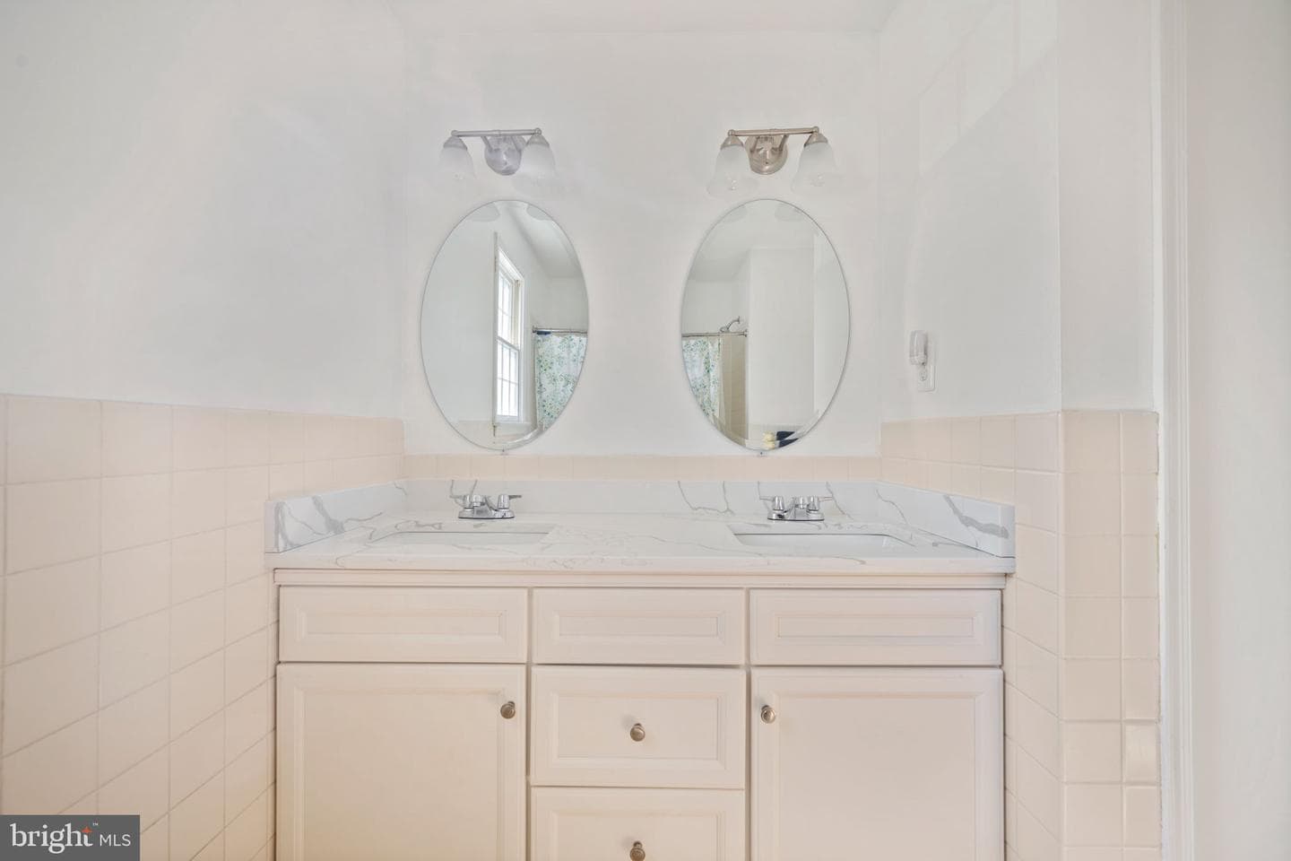1 Galetree Court photo 50