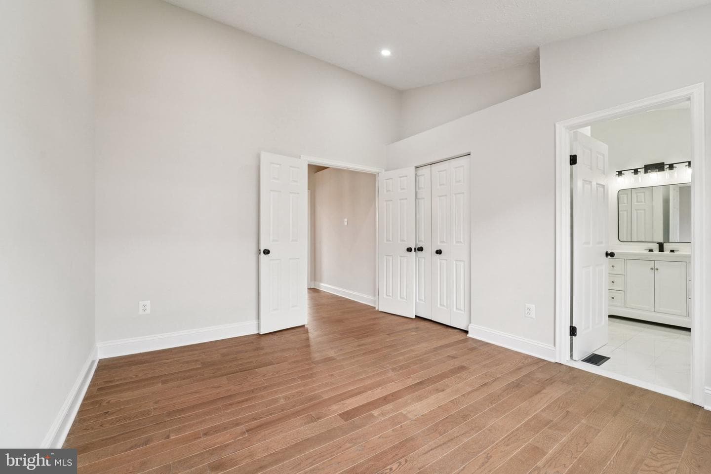 8727 Silver Hall Road photo 14