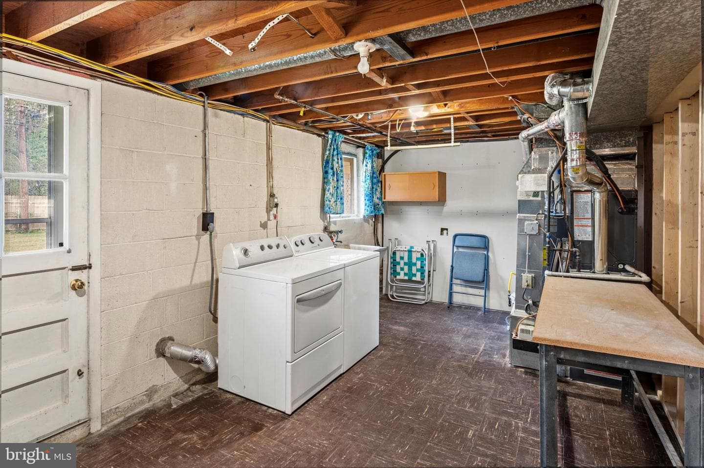 1219 Redcliffe photo 39