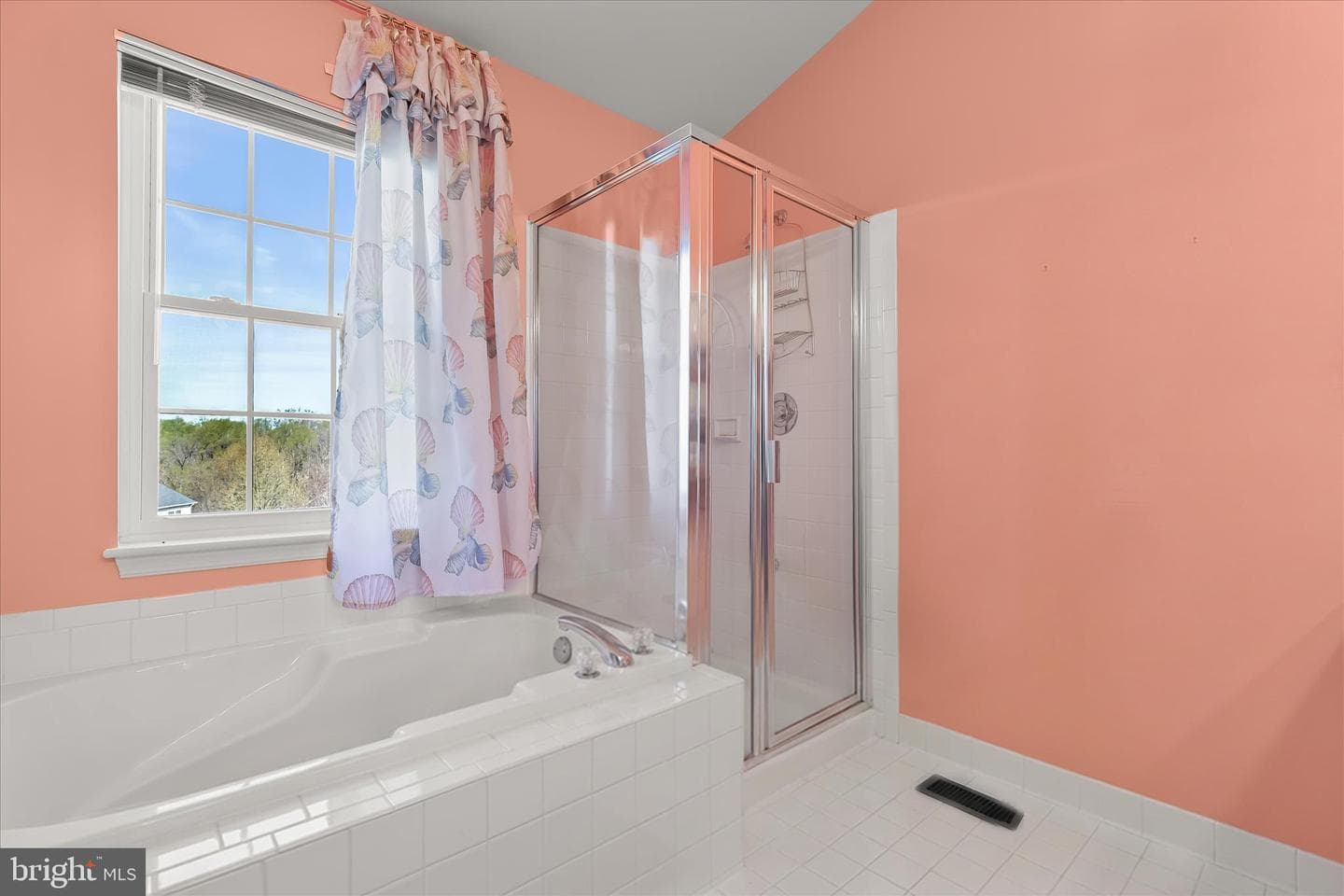 9410 Georgian Way photo 20