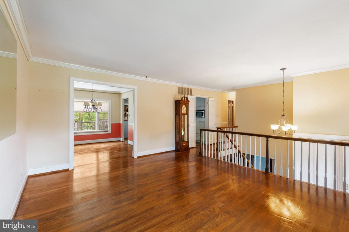 304 Townleigh Road photo 11