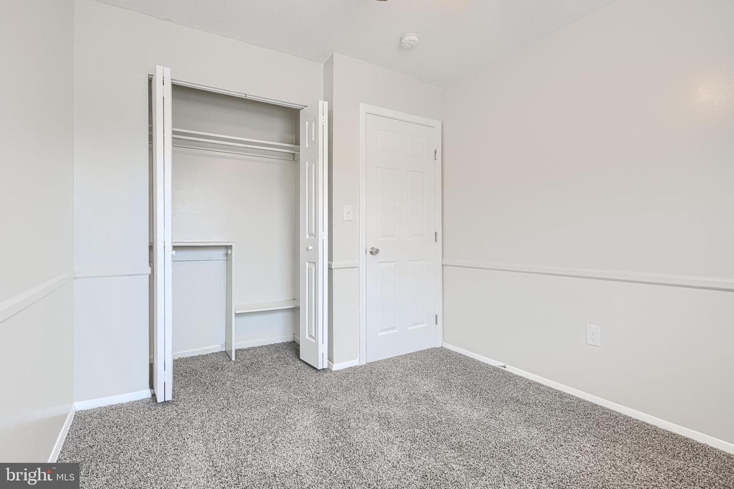774 Seawall photo 25