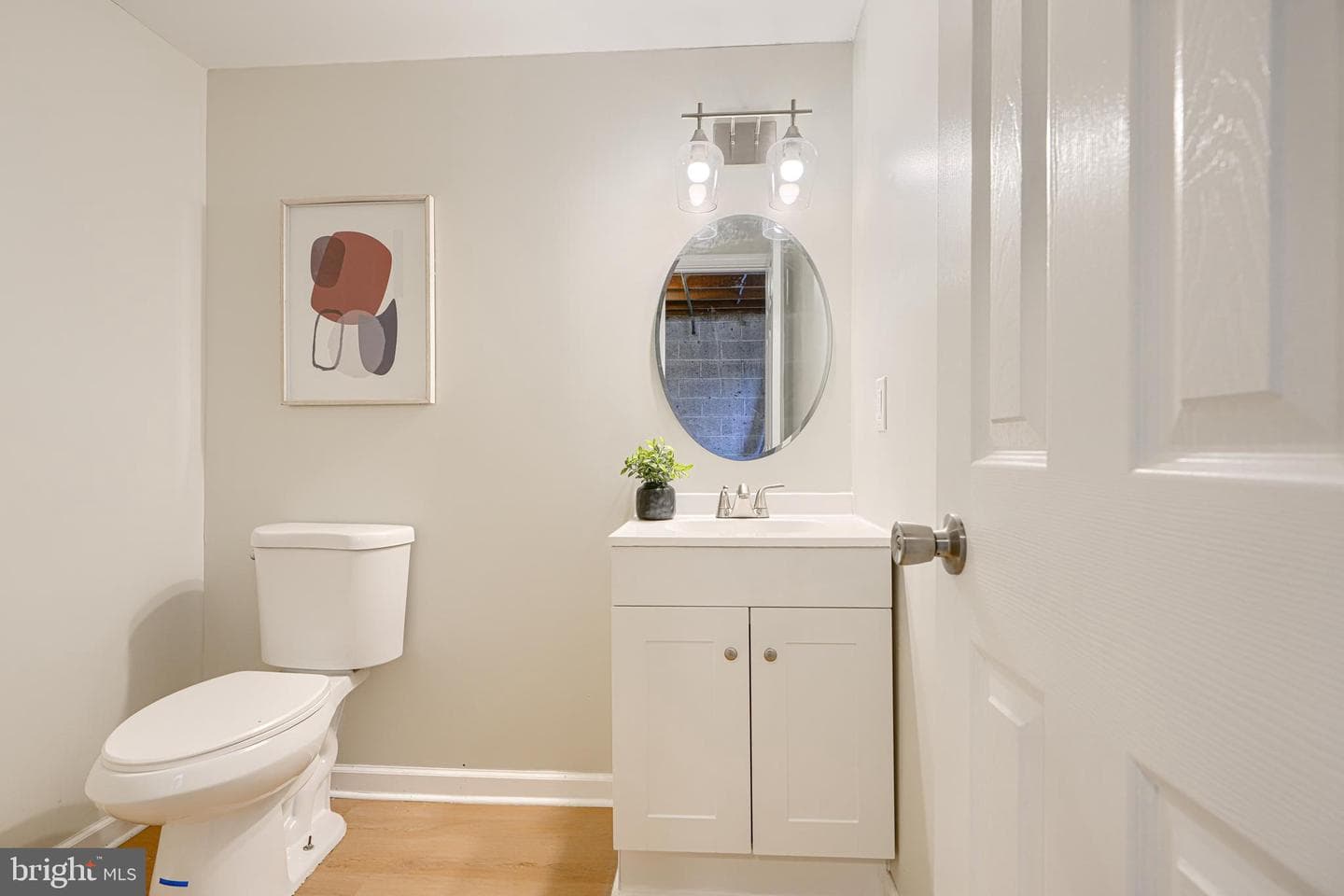 774 Seawall photo 33