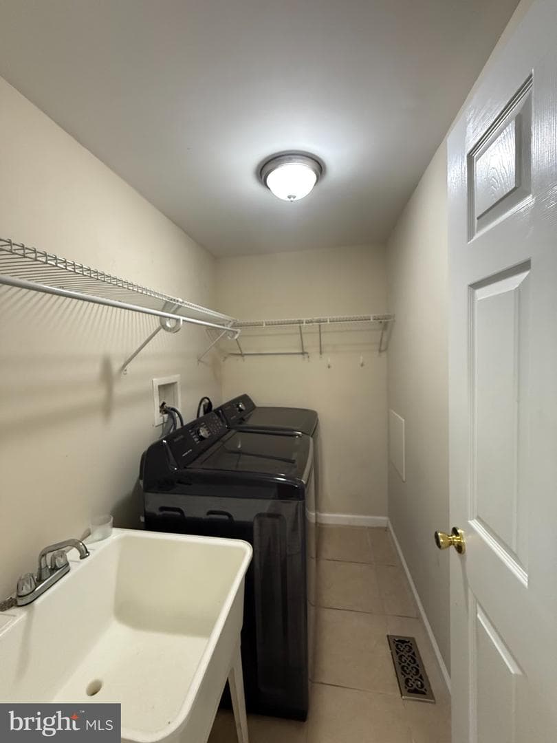 123 Winters Ln photo 9