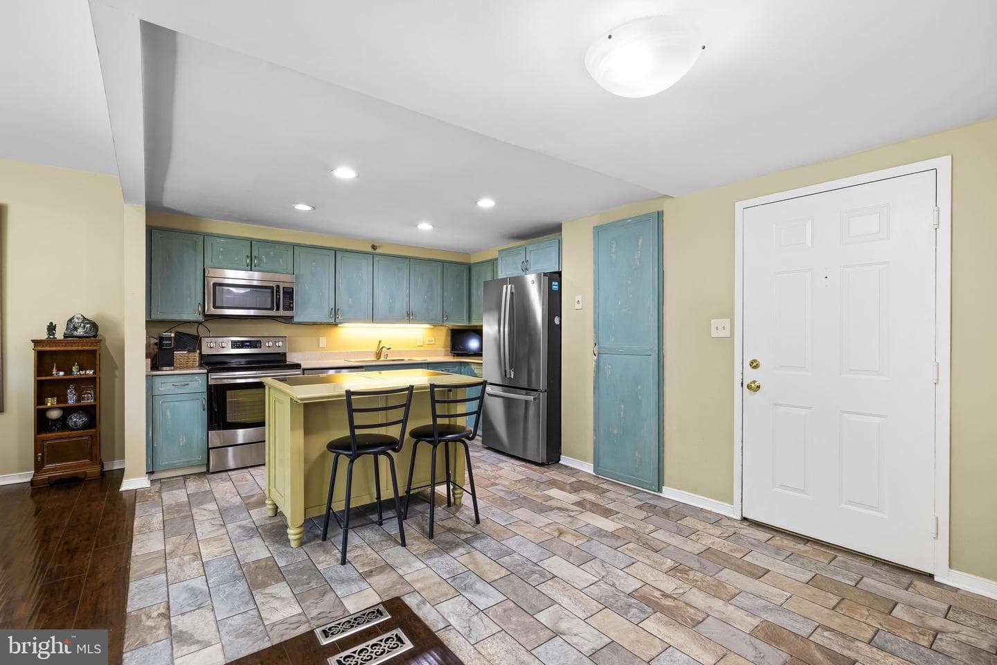 2331 Old Court Road #307 photo 15