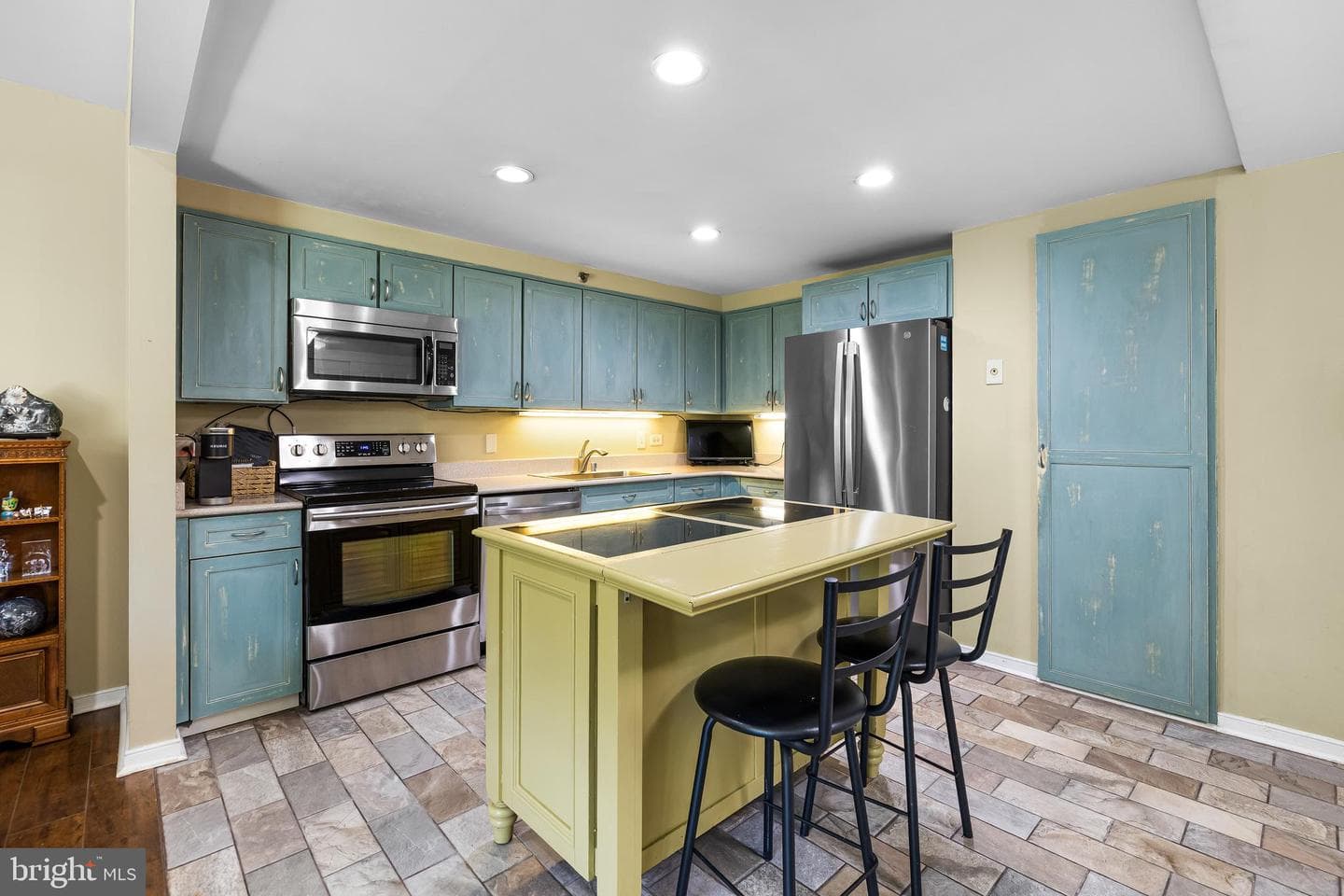 2331 Old Court Road #307 photo 16