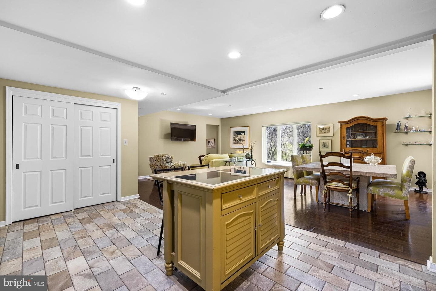 2331 Old Court Road #307 photo 17
