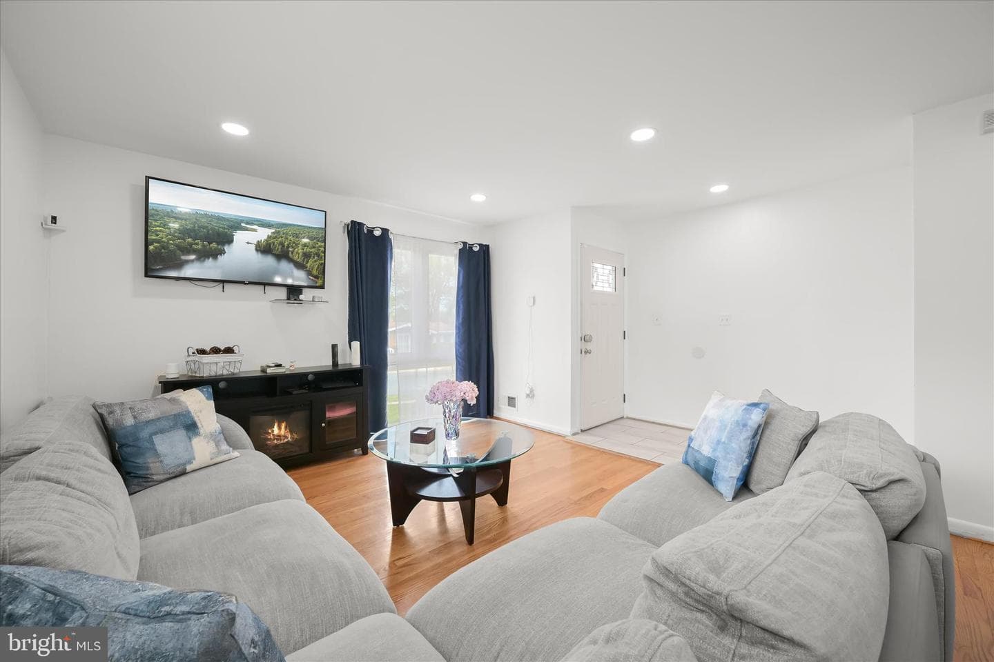 9713 Tulsemere Road photo 9