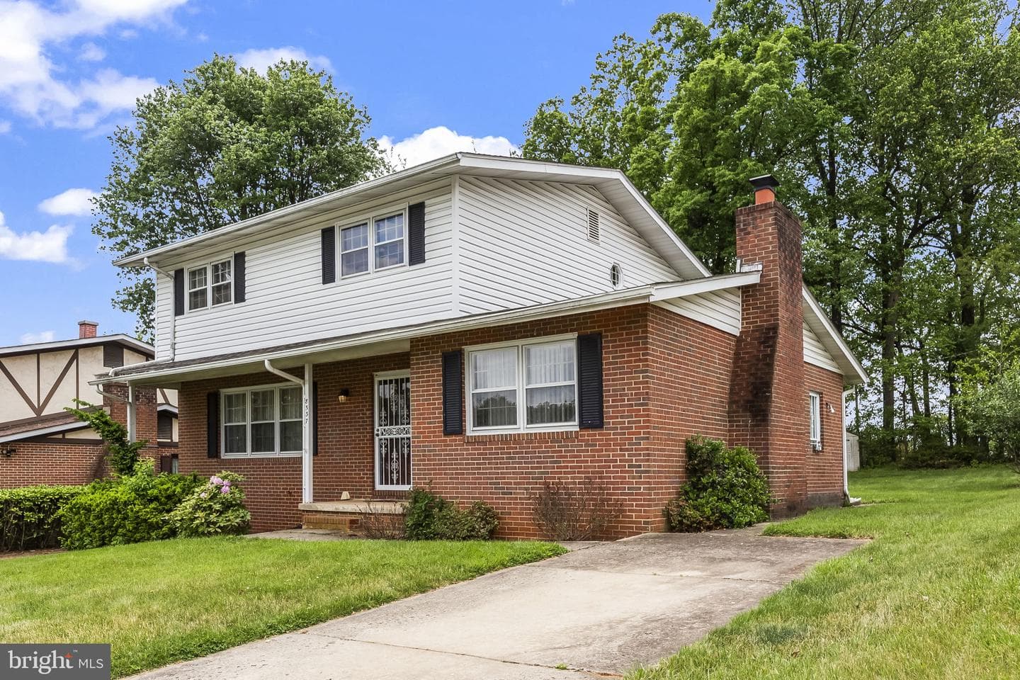 8337 Merryview Drive photo 2