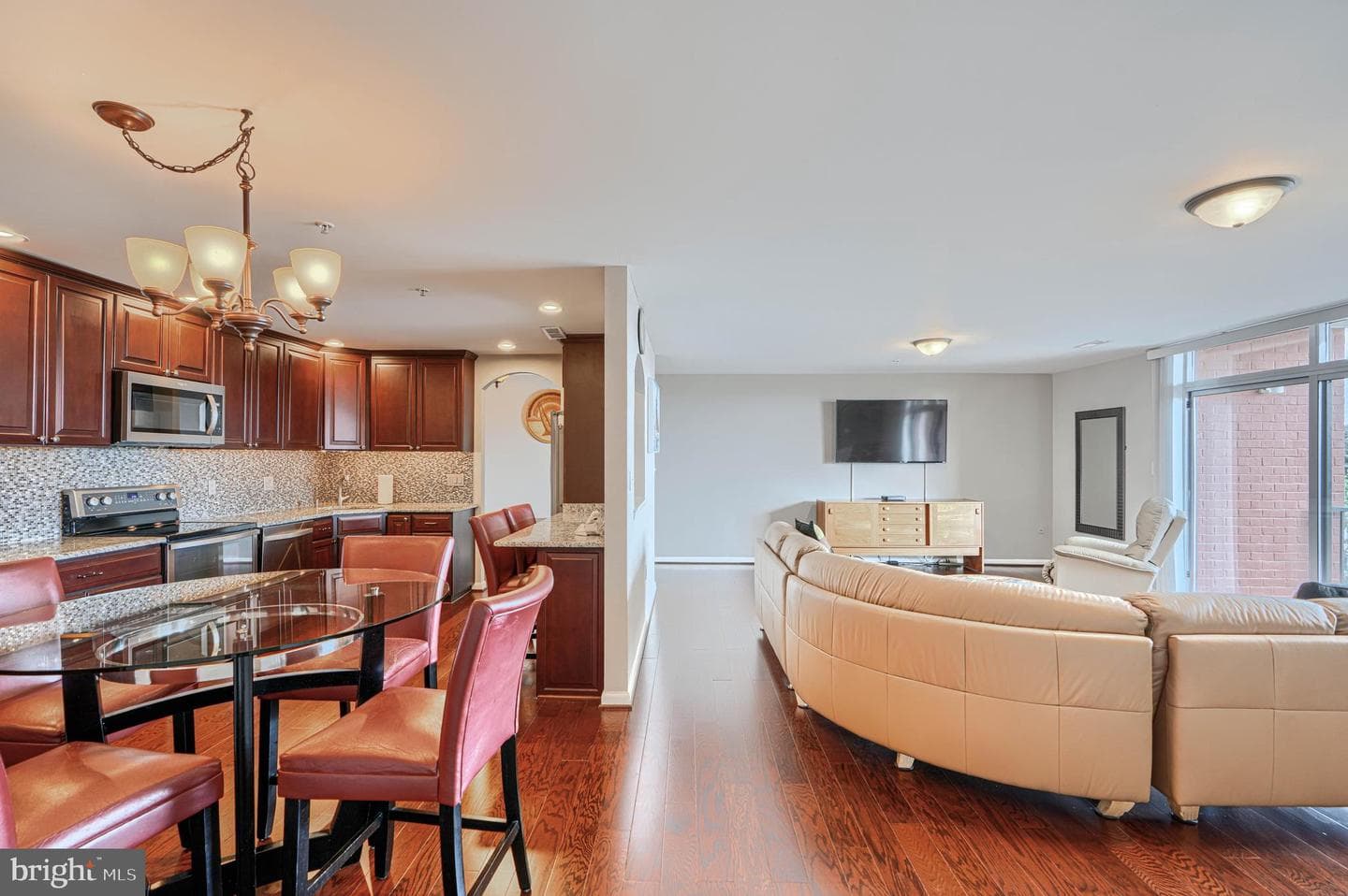 1 Smeton Place #1003 photo 8