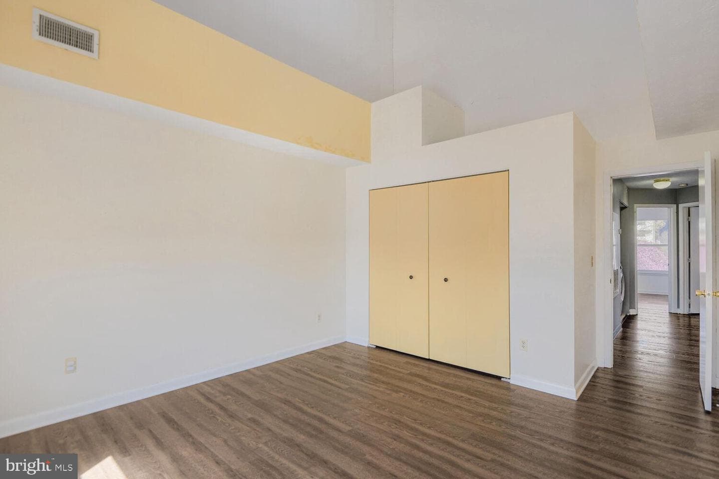 1803 Snow Meadow Lane #302 photo 23