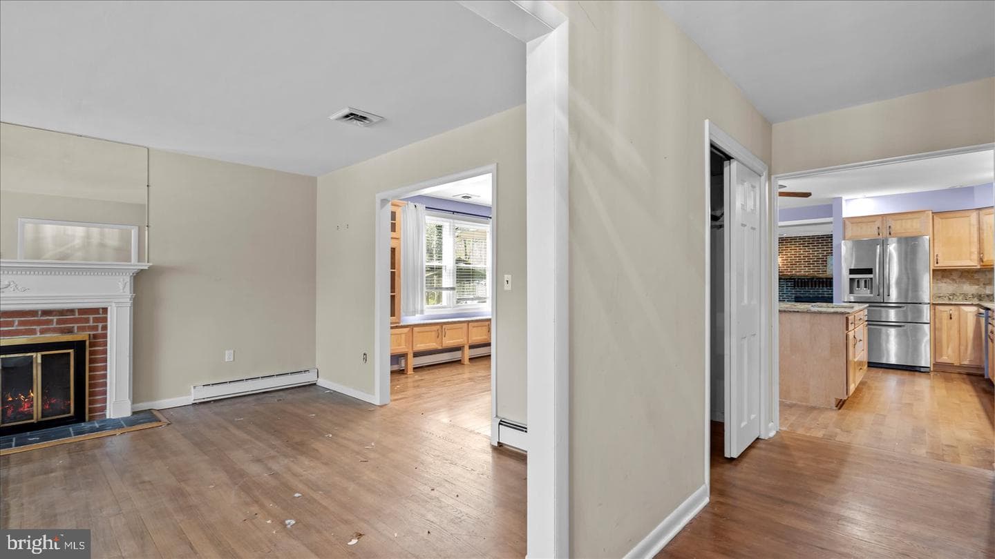 1701 Roland Avenue photo 17