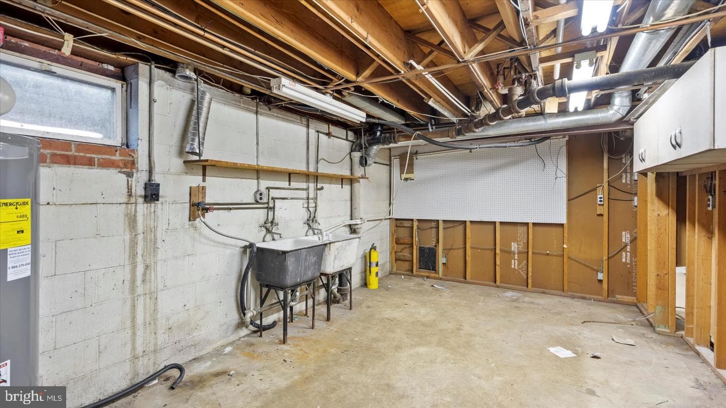 1701 Roland Avenue photo 48