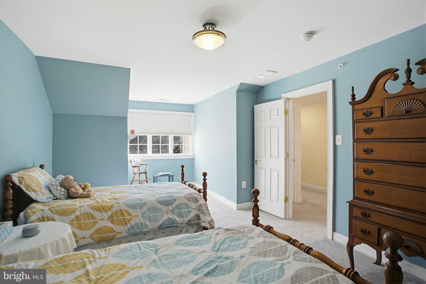 621 Dunloy Court photo 40
