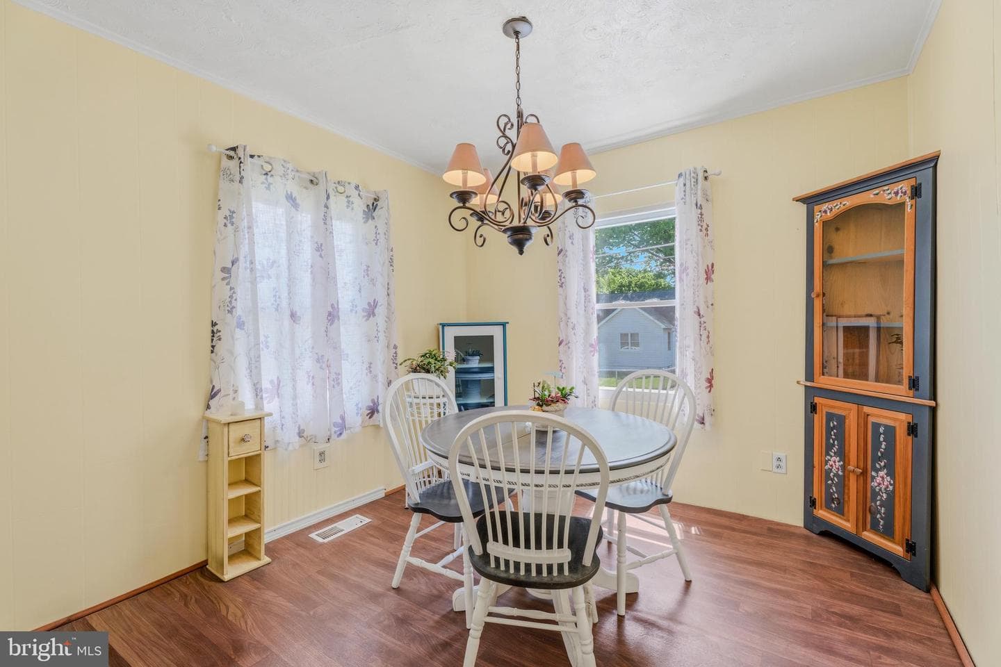 7316 Hughes Avenue photo 11
