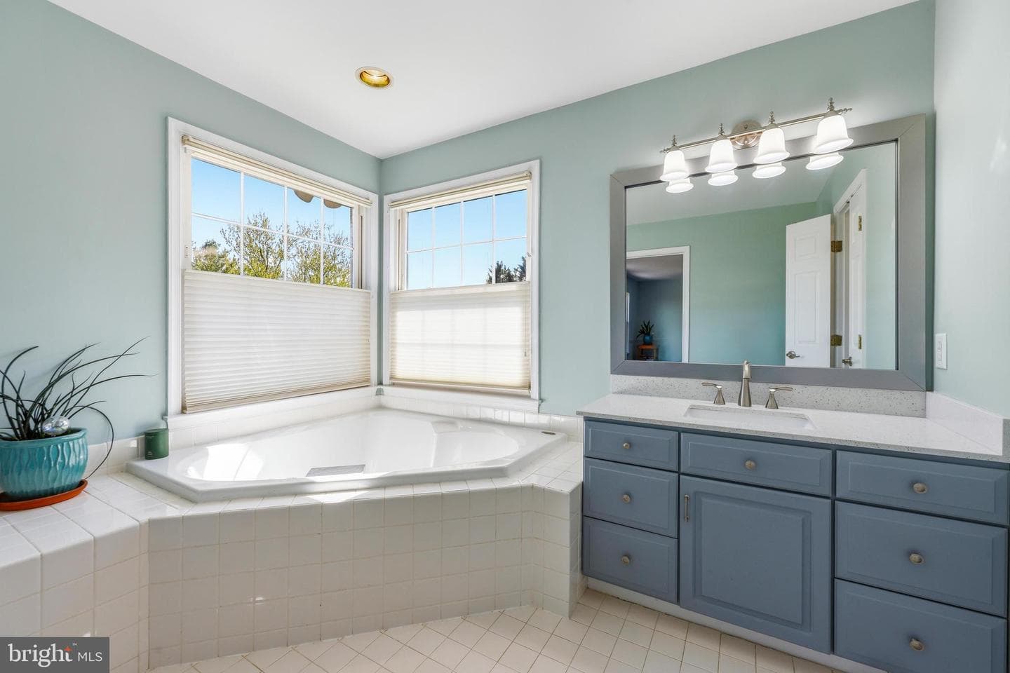 629 Coachmans Way photo 29