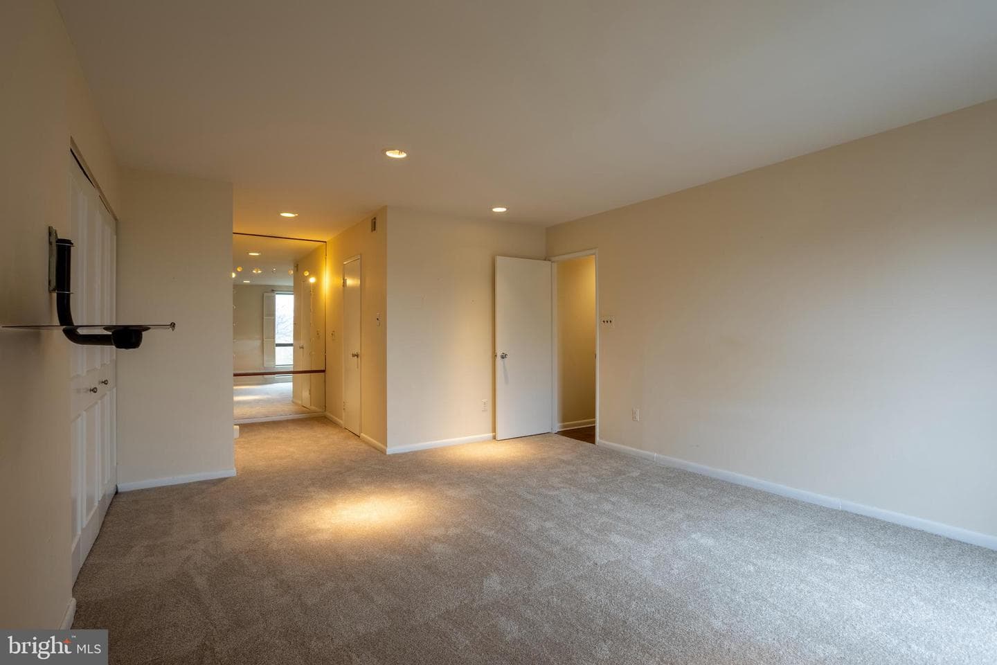 7 Slade Avenue #511 photo 28