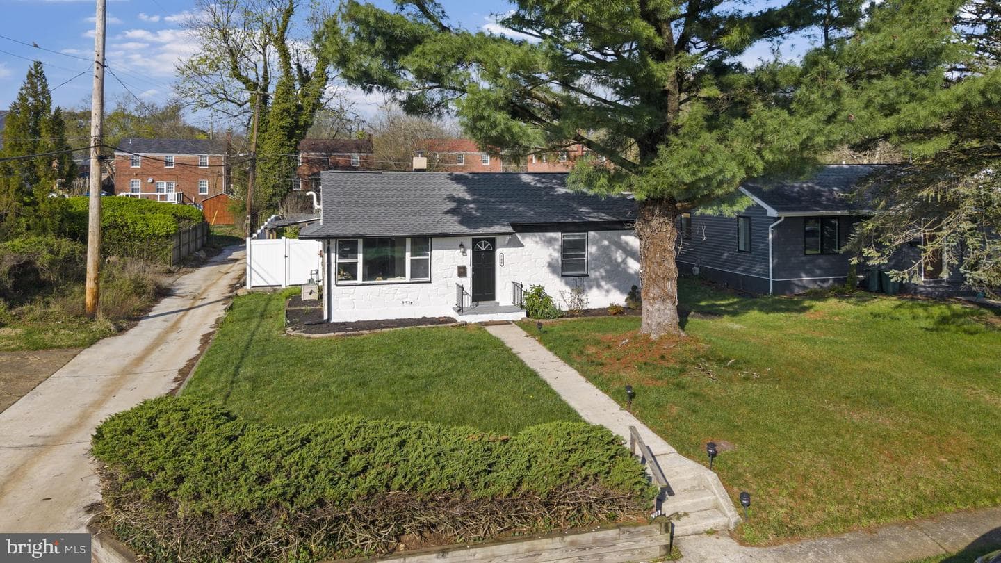 700 Greenwood Road photo 34