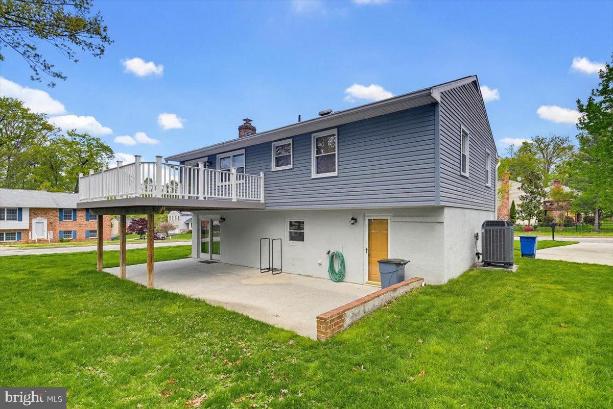 6807 Upper Mills Circle photo 40