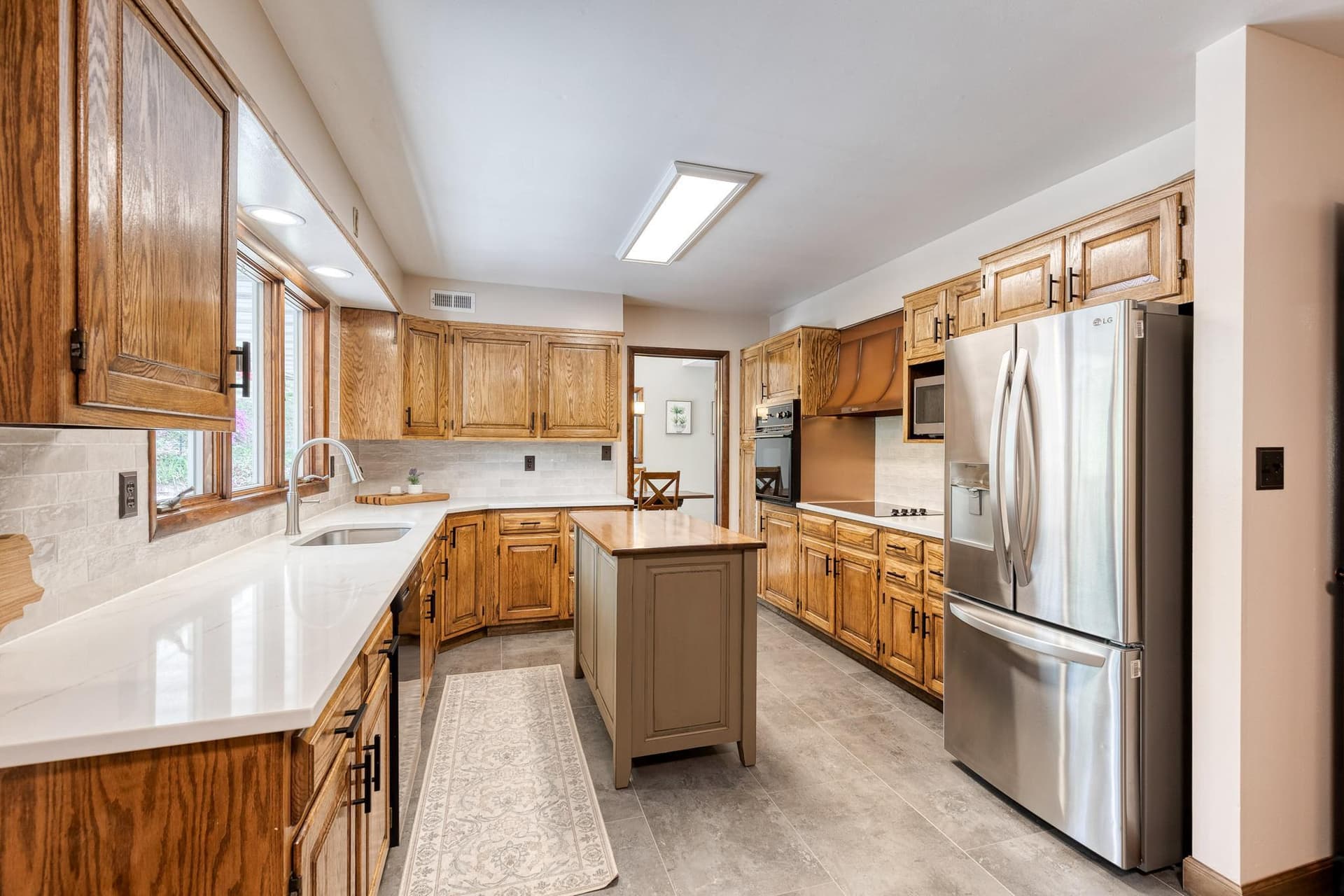 1608 Weyburn Road photo 18
