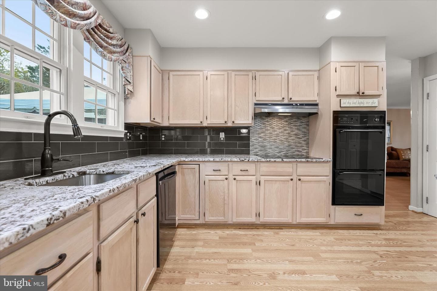 1 Scott Norman Court photo 15