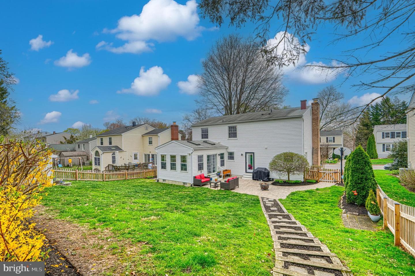 10510 Longbranch Road photo 39