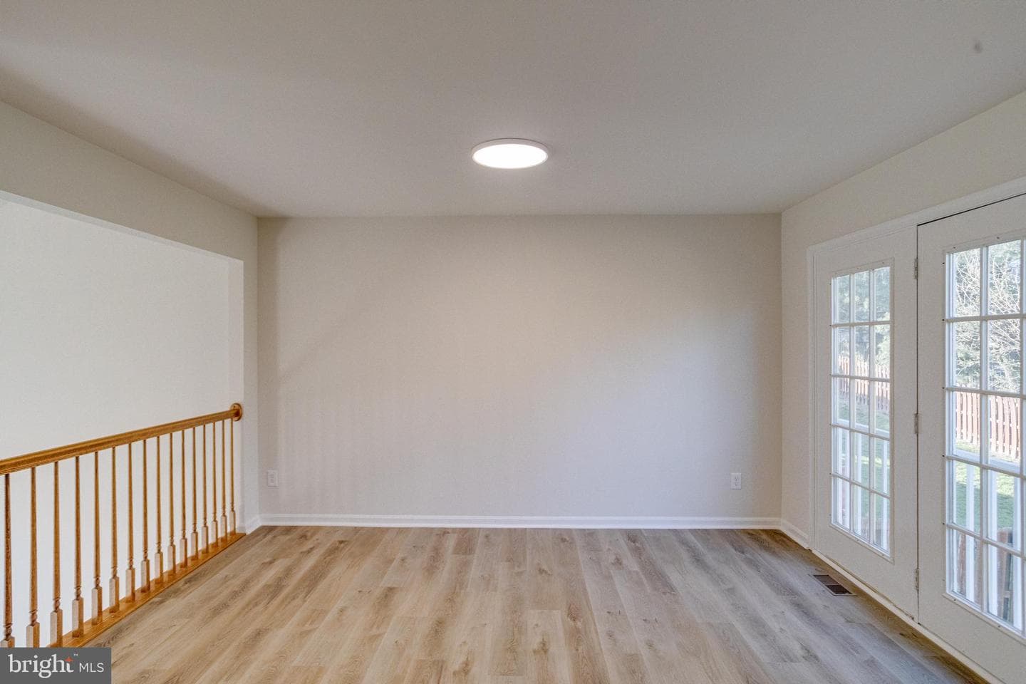 7923 Vernon Avenue photo 14