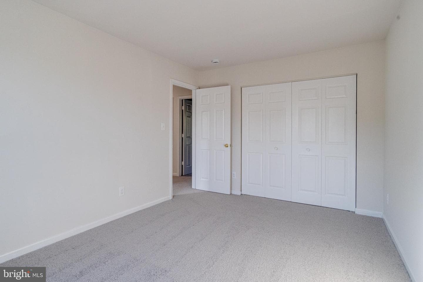 7923 Vernon Avenue photo 26