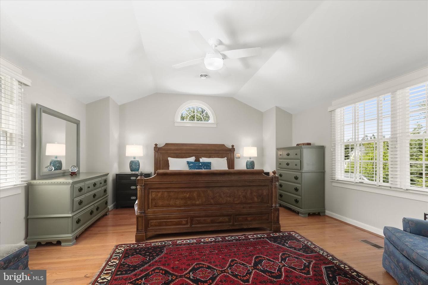 1504 Ivanhoe Avenue photo 4