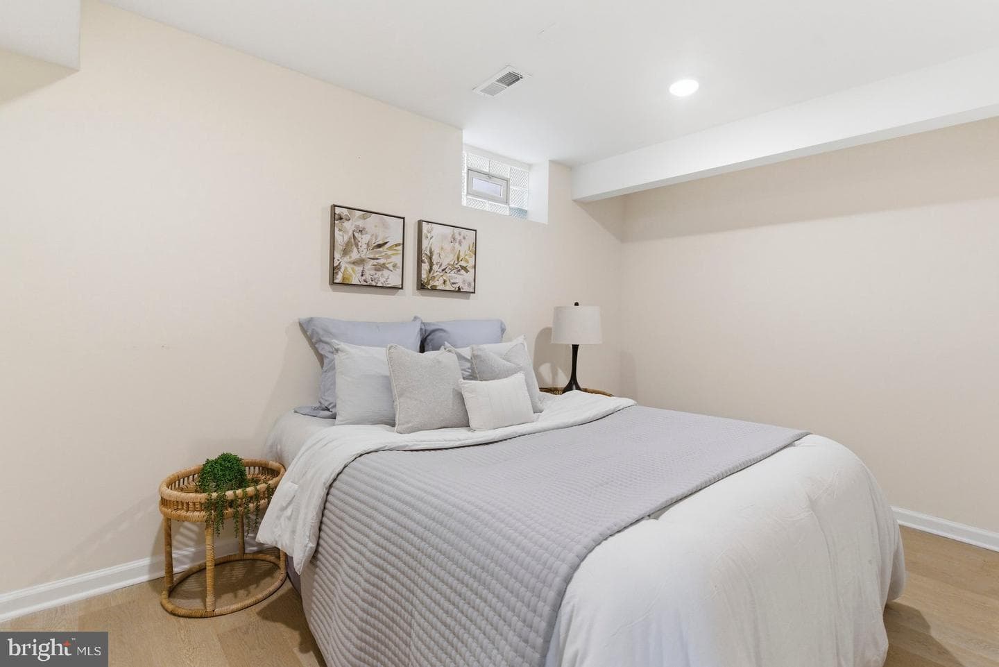 419 Sherwood Road photo 19