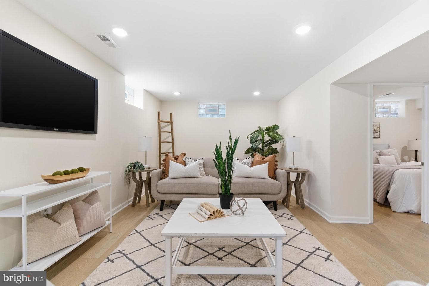 419 Sherwood Road photo 31