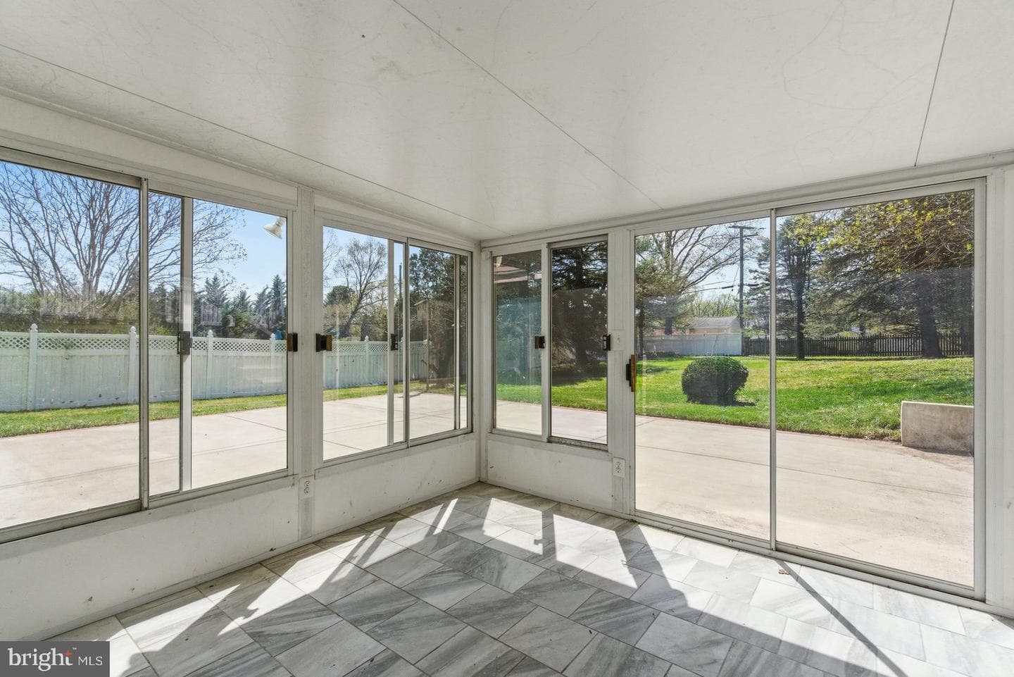 419 Sherwood Road photo 36