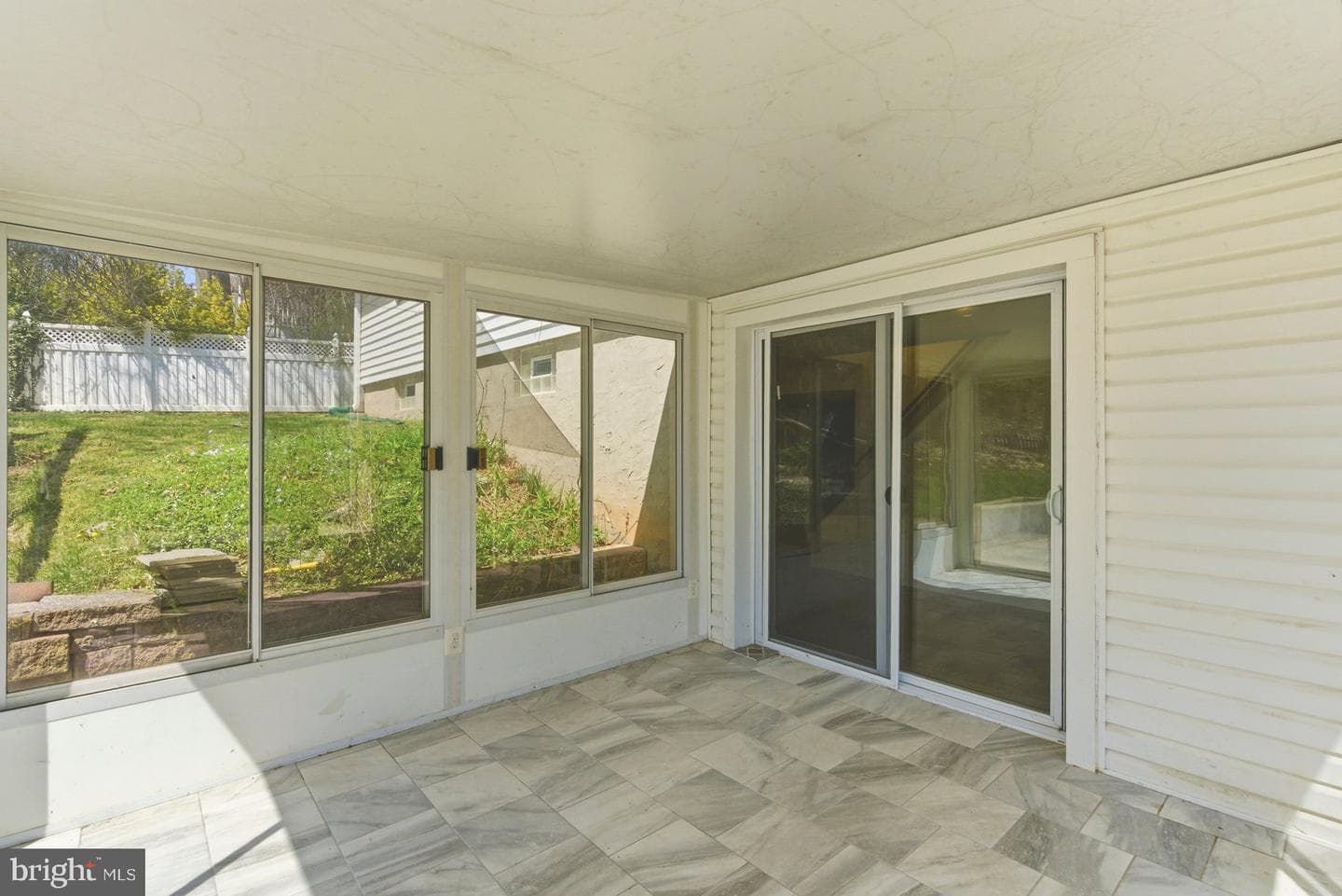 419 Sherwood Road photo 37